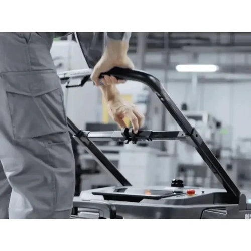 Cleanovativ's Ninja Robotic Sweeper